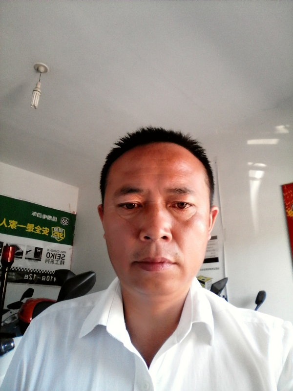 左手的第一张照片--郑州相亲服务中心