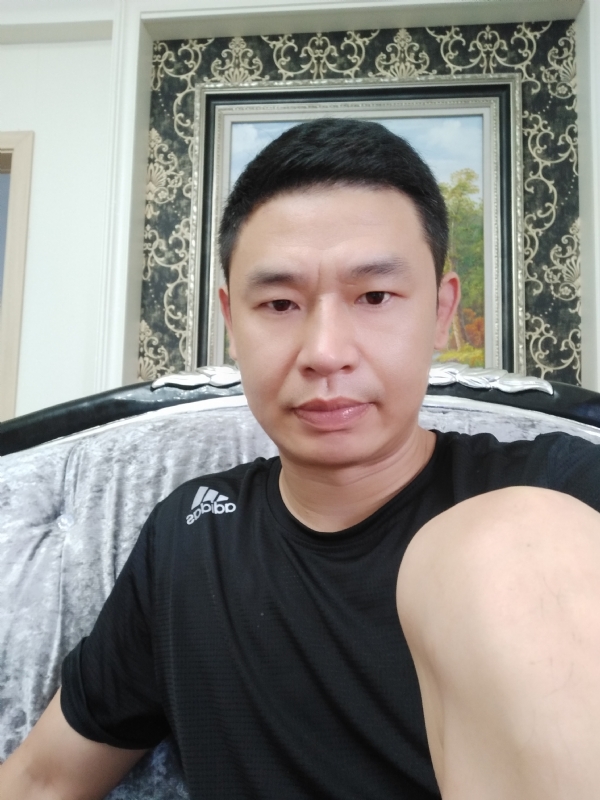 风的第一张照片--郑州相亲服务中心