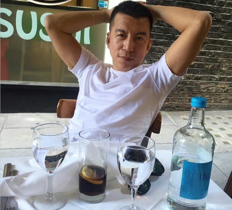 不忘初心的第一张照片--郑州相亲服务中心