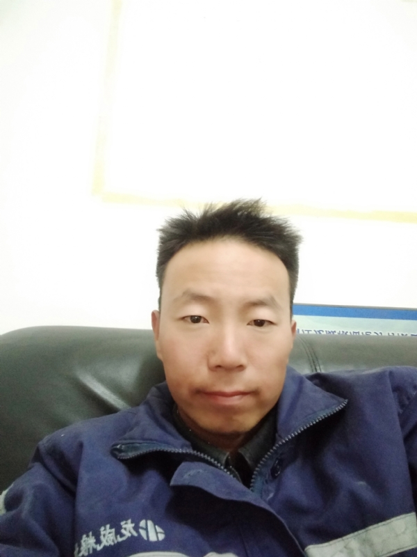 东西南北风的第一张照片--郑州相亲服务中心