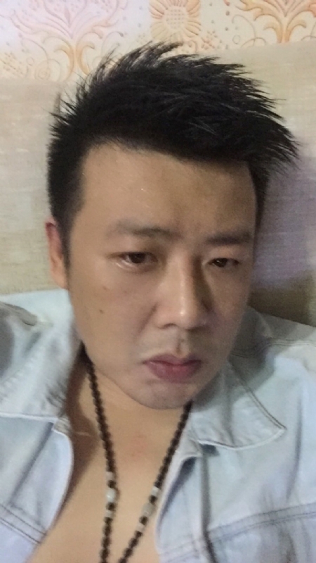 沐浴阳光的第一张照片--郑州相亲服务中心