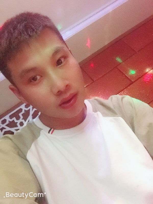 阿锋的第一张照片--郑州相亲服务中心