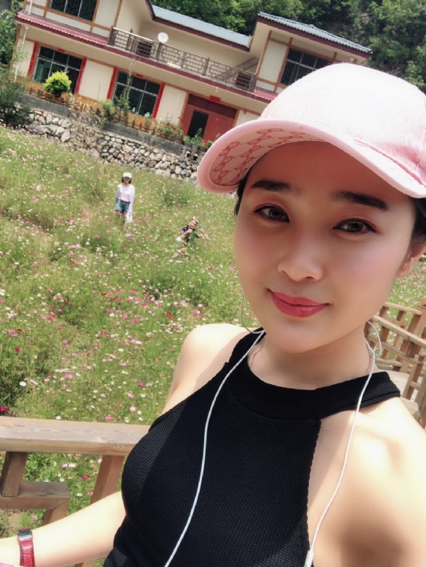 诗琪的第二张照片--郑州相亲服务中心