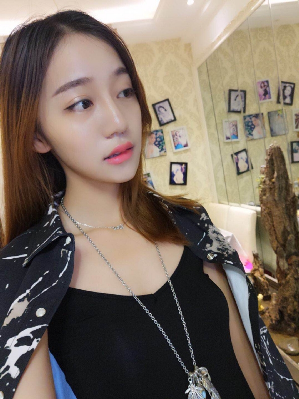 凉兮的第一张照片--郑州相亲服务中心
