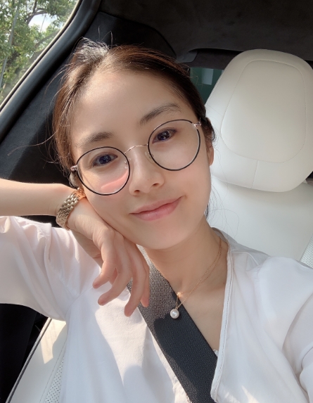 Anna的第三张照片--郑州相亲服务中心