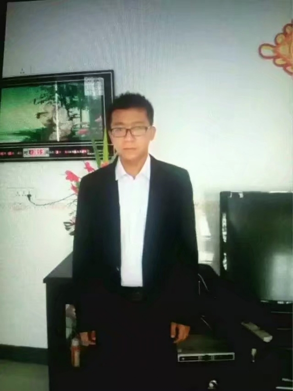 依然疼痛的第一张照片--郑州相亲服务中心