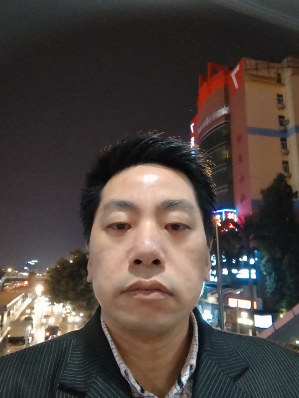 寻找真爱的第一张照片--郑州相亲服务中心