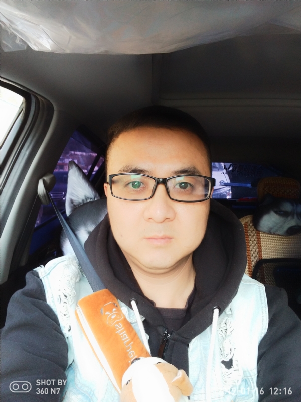香烟最懂男人心的第一张照片--郑州相亲服务中心
