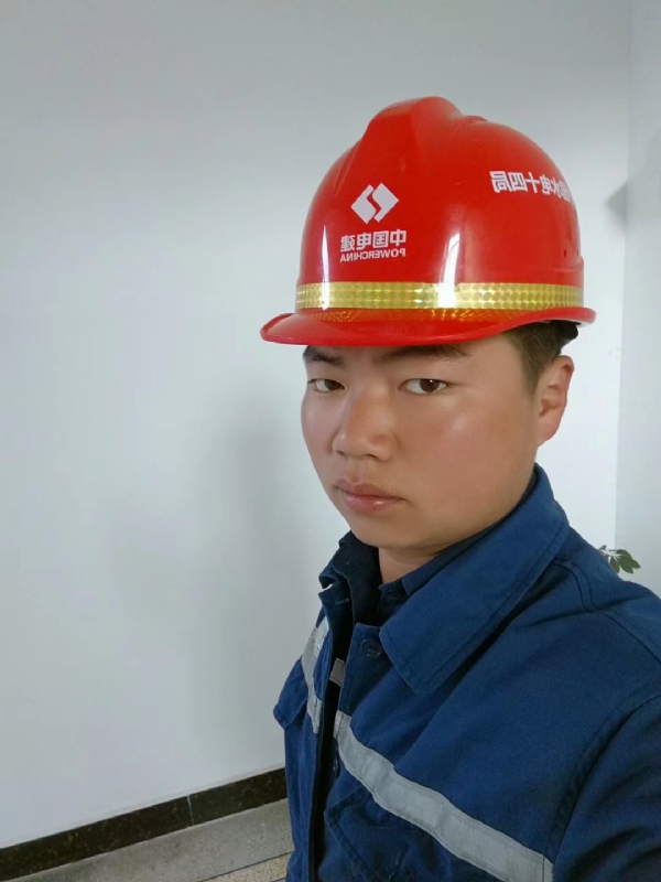小公牛的第一张照片--郑州相亲服务中心