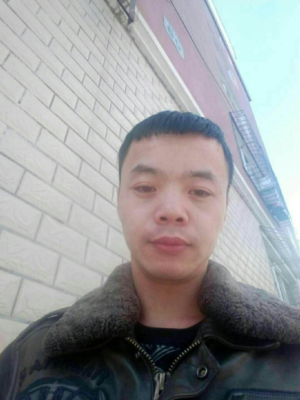 八零逅村民的第二张照片--郑州相亲服务中心