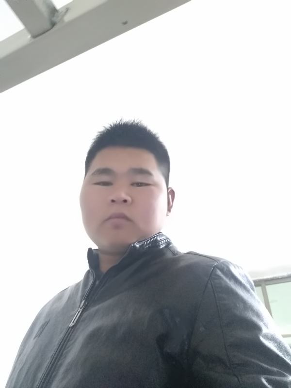 小哥的第一张照片--郑州相亲服务中心