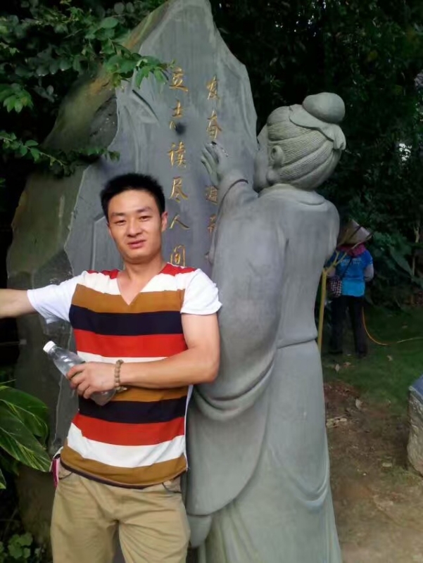 相依相伴的第一张照片--郑州相亲服务中心