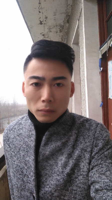 谁伴我闯荡的第一张照片--郑州相亲服务中心