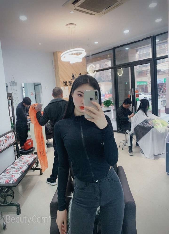 婷婷的第四张照片--郑州相亲服务中心