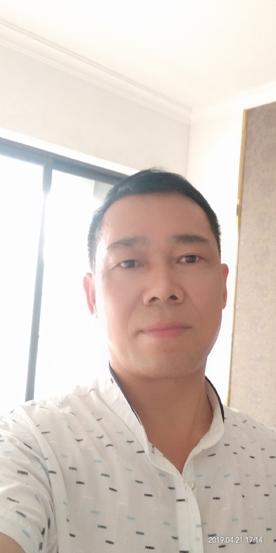 朝望大海的第一张照片--郑州相亲服务中心