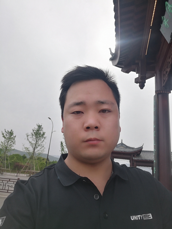 微笑的第一张照片--郑州相亲服务中心