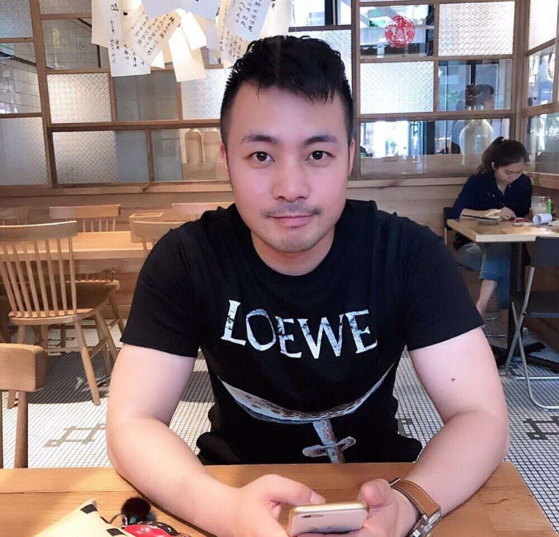 刘江平的第四张照片--郑州相亲服务中心