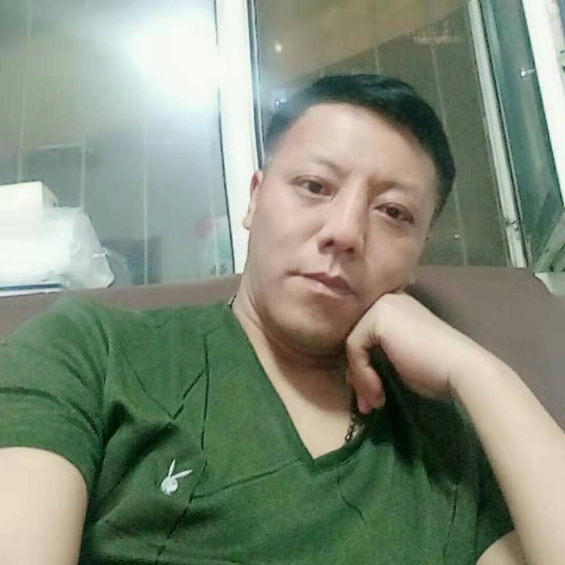 龍行天下的第一张照片--郑州相亲服务中心