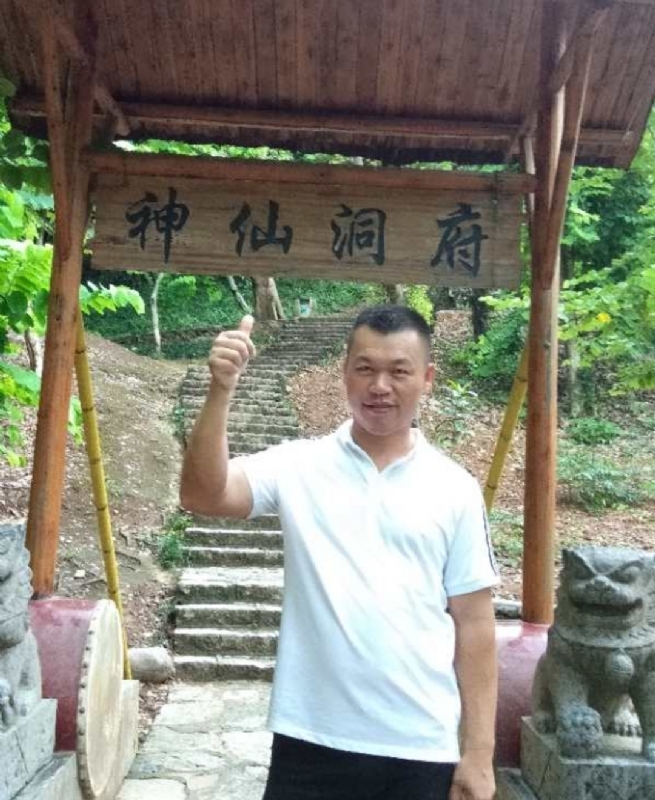 强仔的第一张照片--郑州相亲服务中心