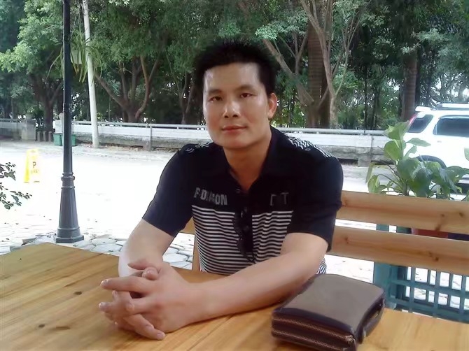 贴身爱人的第一张照片--郑州相亲服务中心