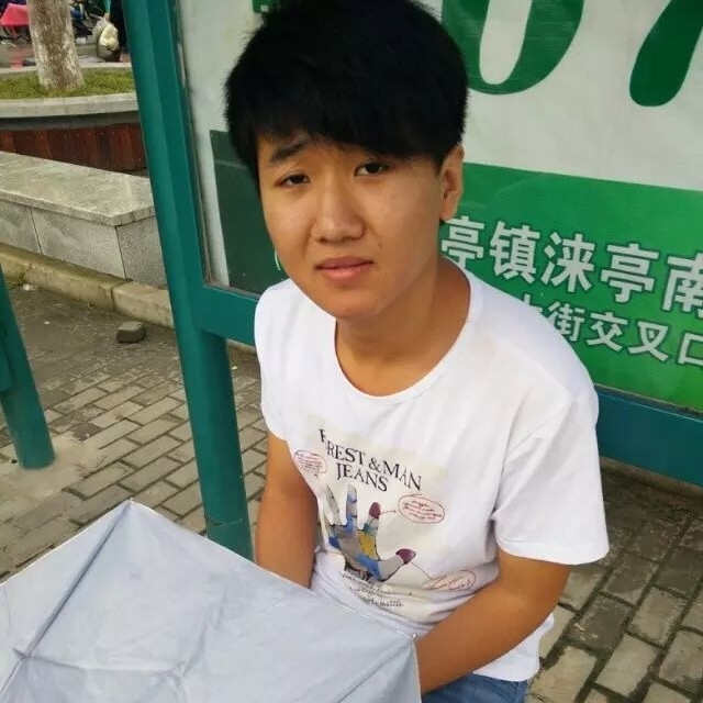 小丁的第一张照片--郑州相亲服务中心