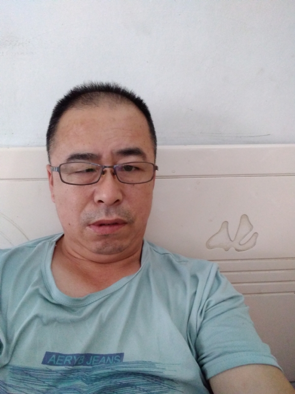 大叔的第一张照片--郑州相亲服务中心