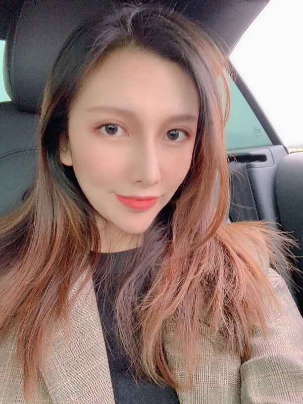 李岚Lancy的第一张照片--郑州相亲服务中心