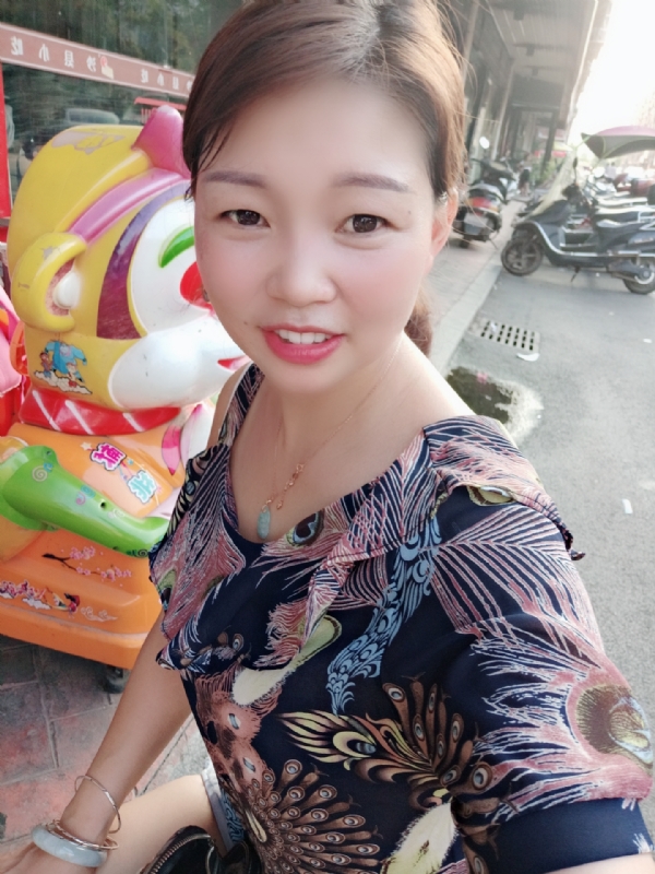 云儿的第一张照片--郑州相亲服务中心
