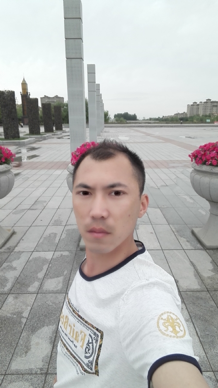 天平的第一张照片--郑州相亲服务中心