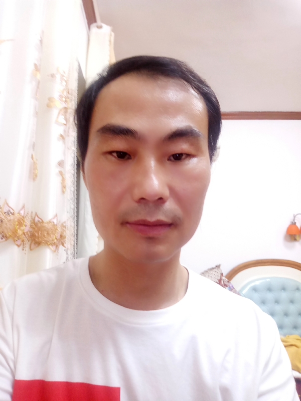 光明的第一张照片--郑州相亲服务中心