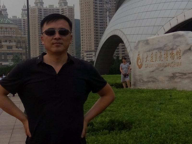 豁达的第一张照片--郑州相亲服务中心