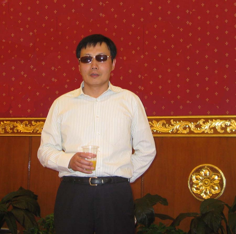 威胜的第二张照片--郑州相亲服务中心