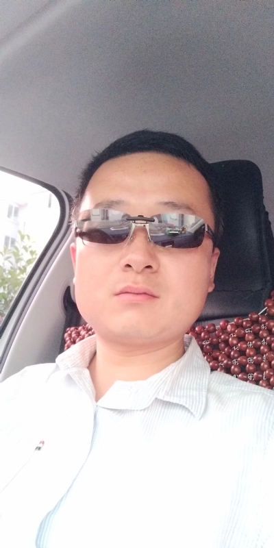 痛苦的单身狗的第一张照片--郑州相亲服务中心