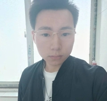 人在旅途的第一张照片--郑州相亲服务中心