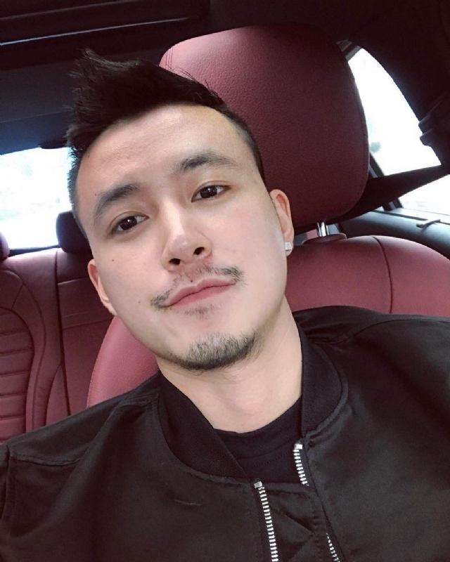 隆刘的第一张照片--郑州相亲服务中心