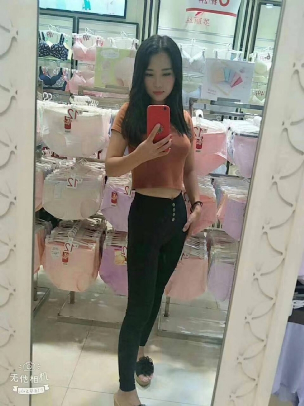 小可爱的第一张照片--郑州相亲服务中心