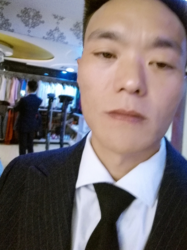 醉酒的蝴蝶的第二张照片--郑州相亲服务中心