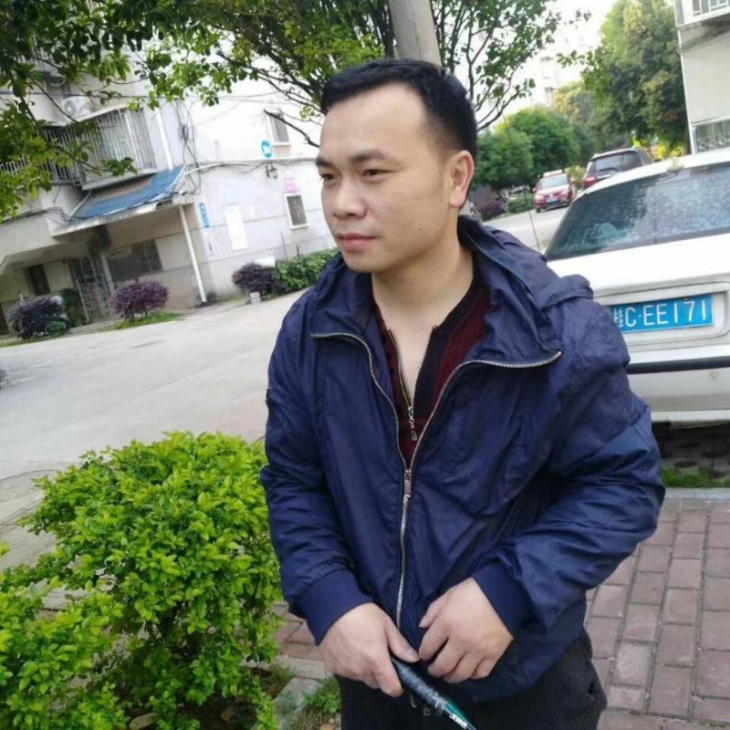 灰色足迹的第一张照片--郑州相亲服务中心