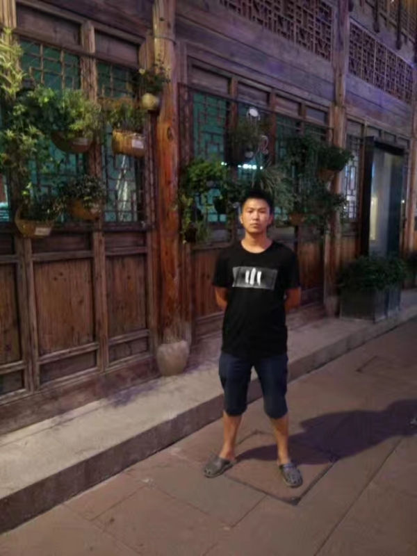 回忆的第一张照片--郑州相亲服务中心