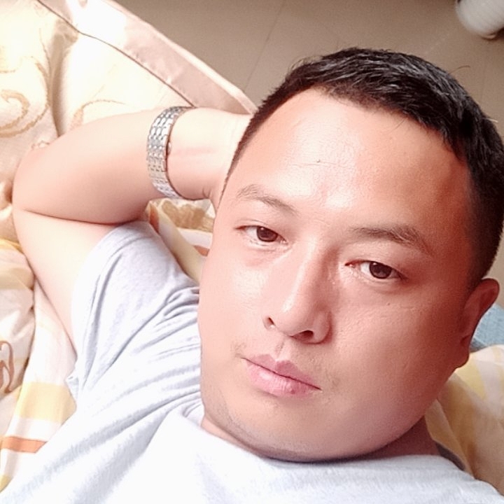 忘世情的第一张照片--郑州相亲服务中心