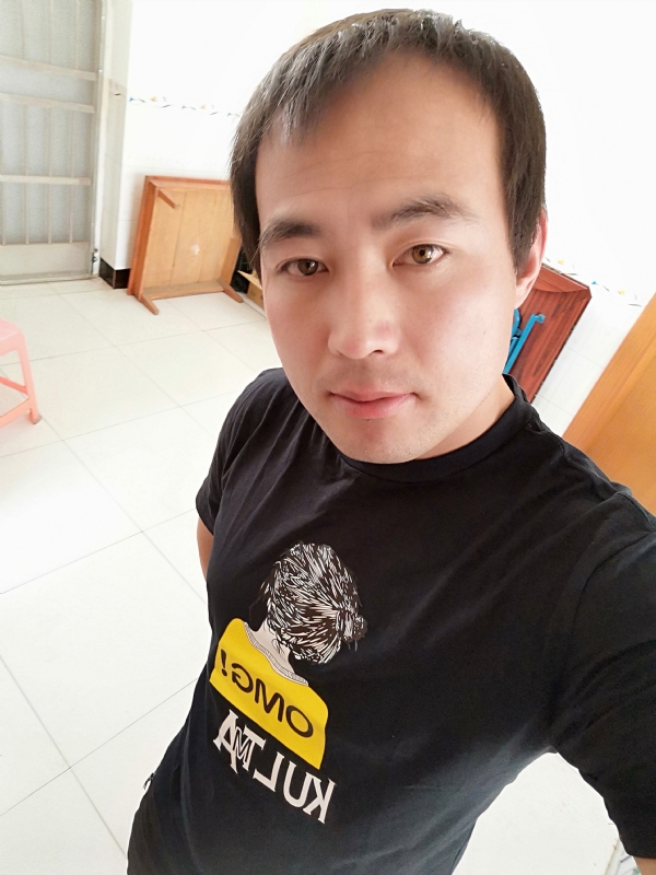 东海龙王的第二张照片--郑州相亲服务中心