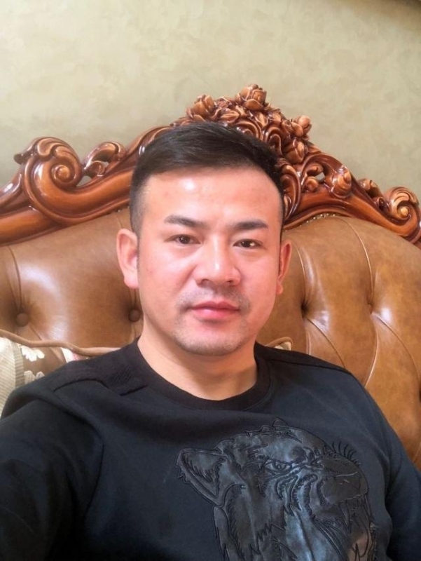 治国的第一张照片--郑州相亲服务中心