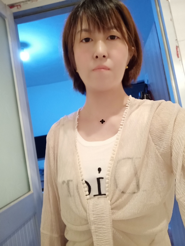 芬儿的第五张照片--郑州相亲服务中心