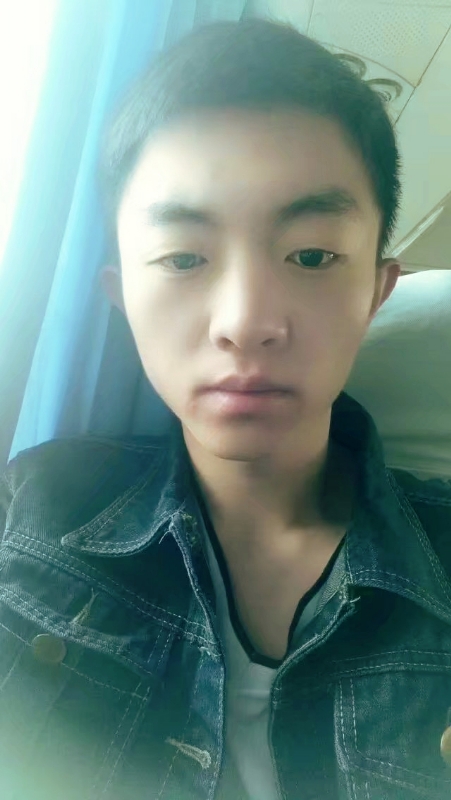 小手冰凉的第一张照片--郑州相亲服务中心