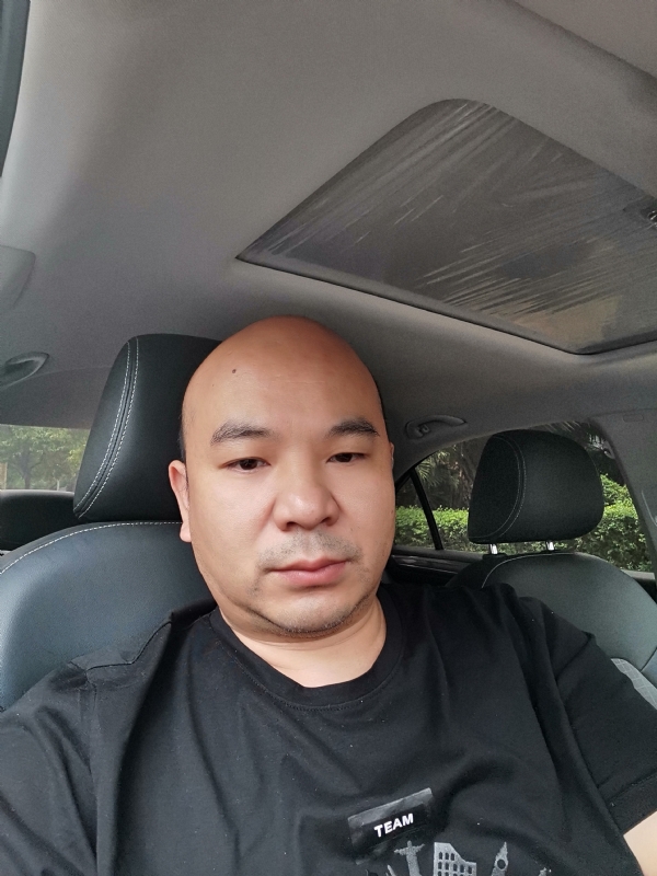 爷们已经老了的第一张照片--郑州相亲服务中心