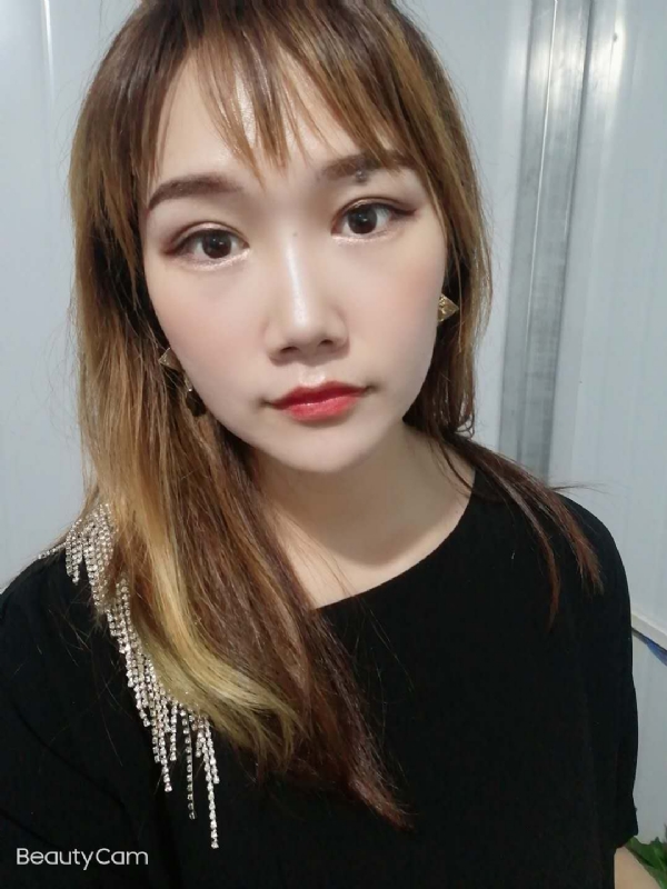 艾薇的第三张照片--郑州相亲服务中心