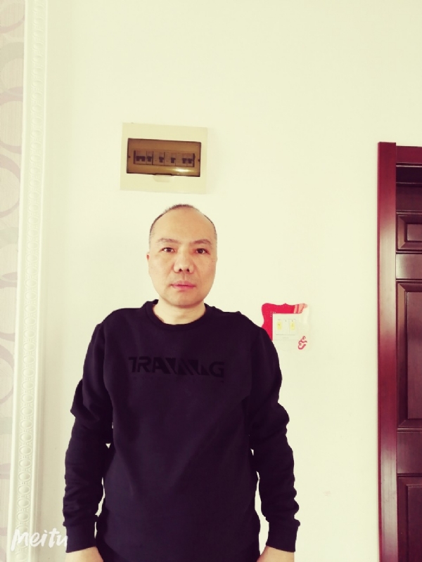 酒香四溢的第一张照片--郑州相亲服务中心