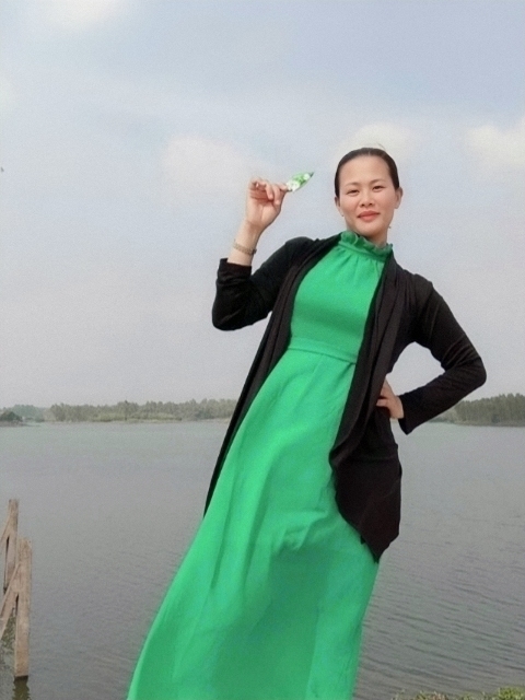 李梅的第二张照片--郑州相亲服务中心