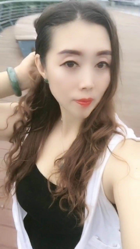 雨蝶的第三张照片--郑州相亲服务中心