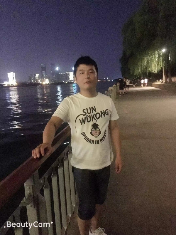 古月的第一张照片--郑州相亲服务中心